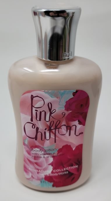 Bath & Body Works Signature Collection CASHMERE GLOW Body Lotion