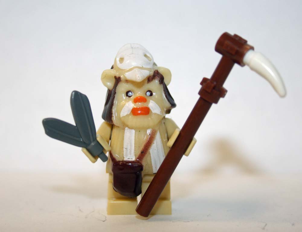 Logray Ewok Star Wars Custom minifigure movie building toy figure