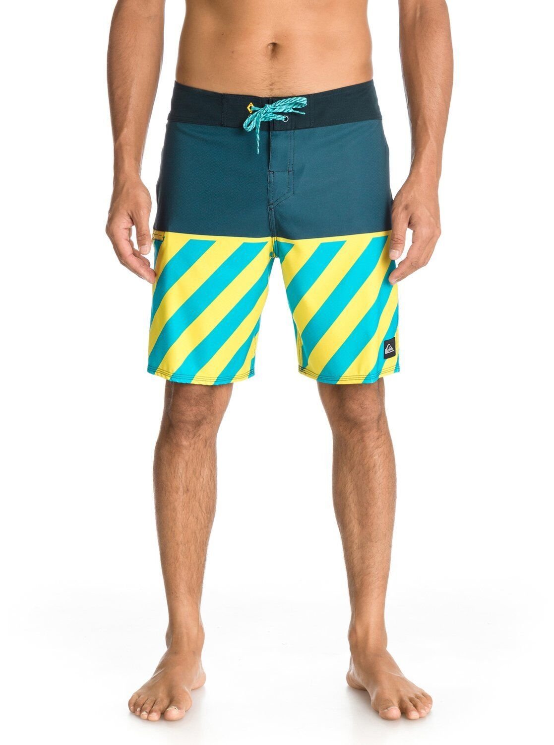 NEW QUIKSILVER YOUNG GUNS SWIM TRUNKS BOARD SHORTS SZ 40 SURF $62 BLUE YELLOW