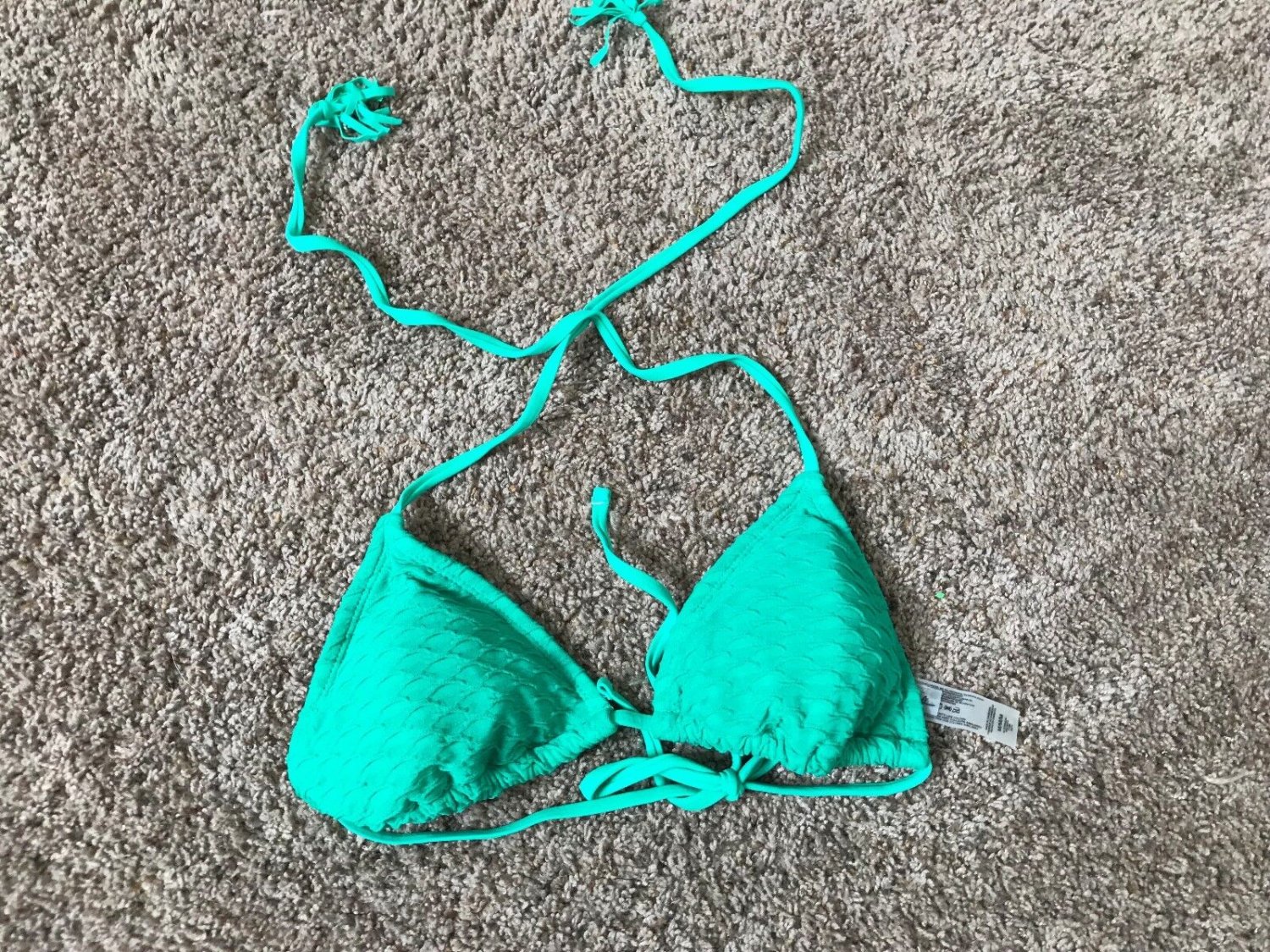 NEW Raisins Slide Bra Stringer SWIM SUIT BIKINI Top Only SZ M NEW