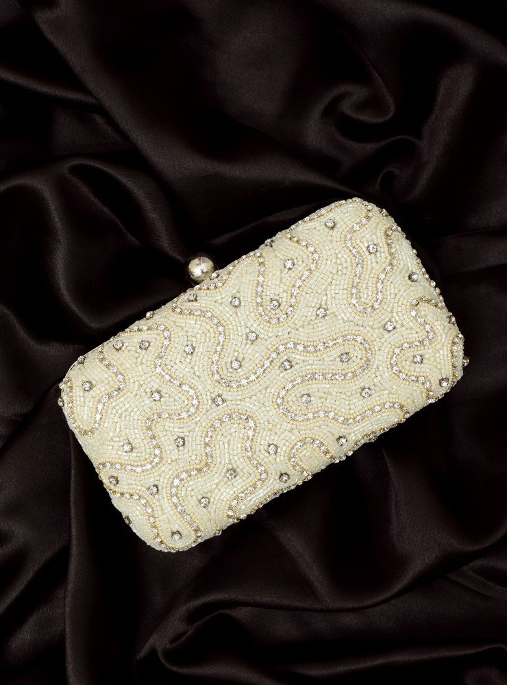 Embroidery Clutch Pristine Color
