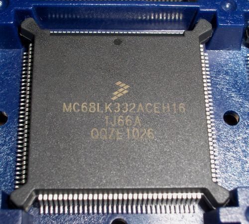 1 x MC68LK332ACEH16 - FREESCALE