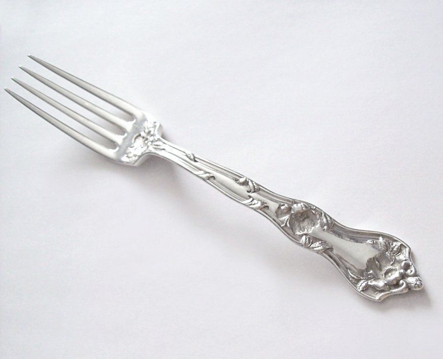 Reed and Barton Intaglio Sterling Silver Place Fork