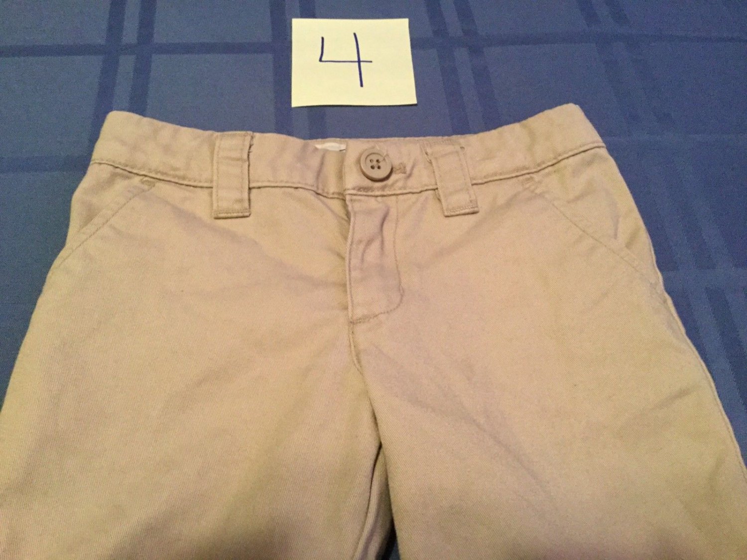 GirlsSize 4Cherokee shorts/uniformkhakiflat front