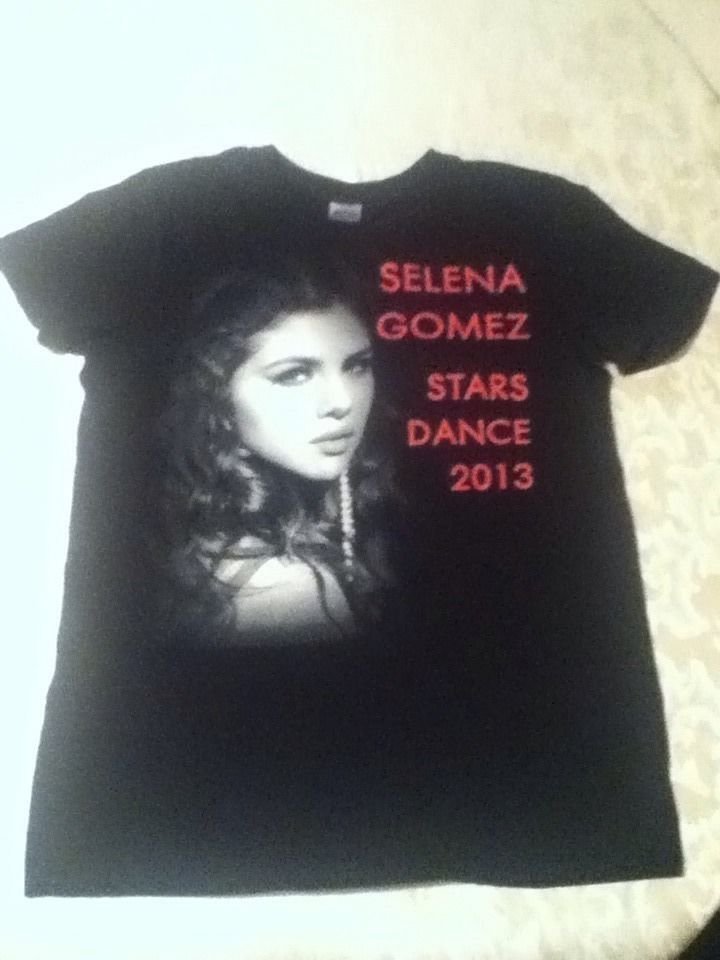 Selena Gomez shirt concert tour Gilden Size small black t-shirt graphics Mens