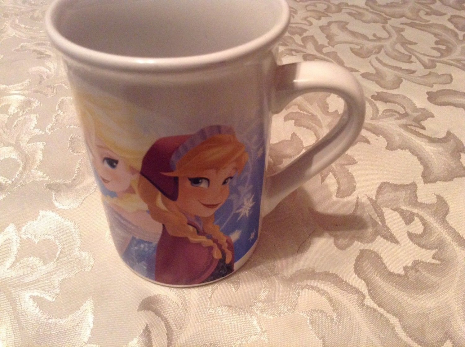 Disney Frozen mug cup Elsa Anna Olaf 12 ounces Frankford Candy 2016