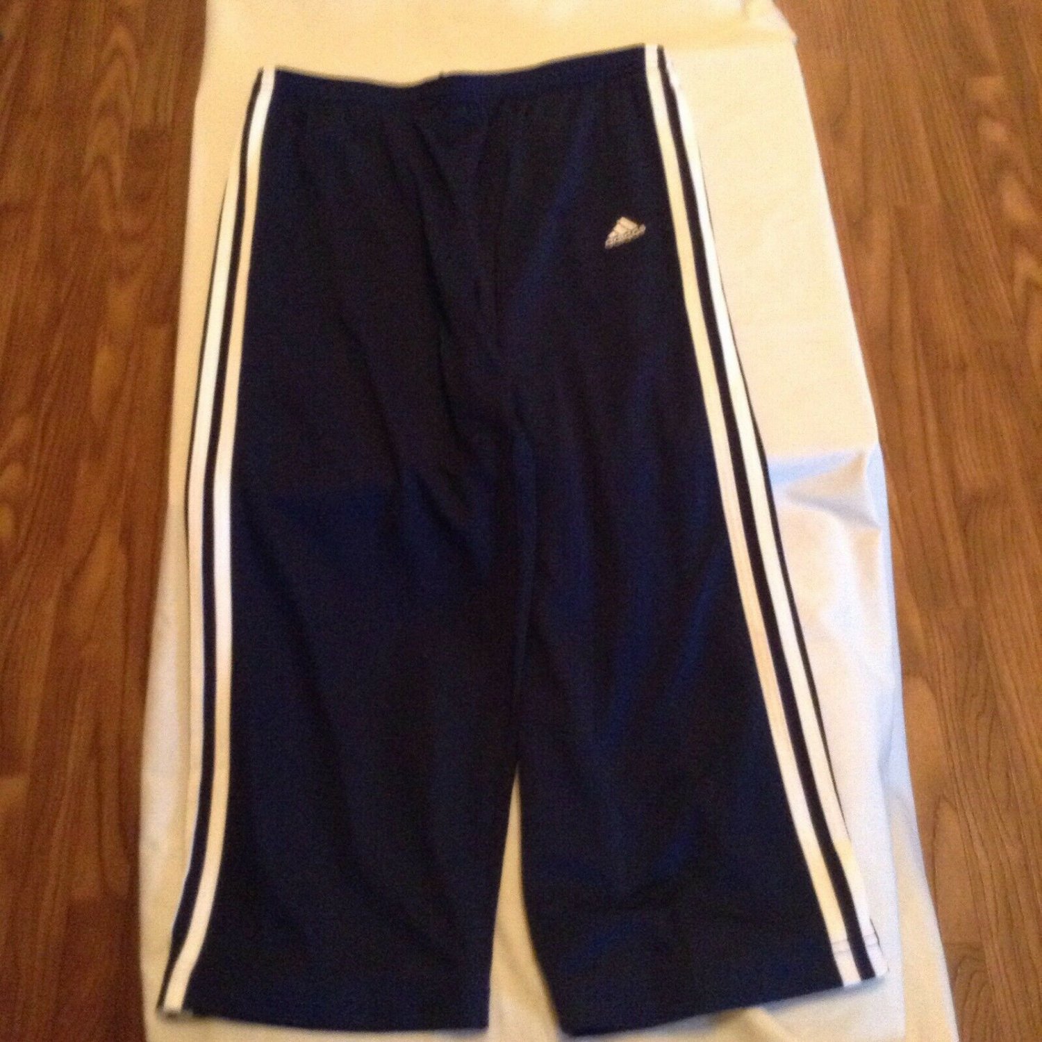 Size medium Adidas capri pants elastic waist blue sports white stripes ladies