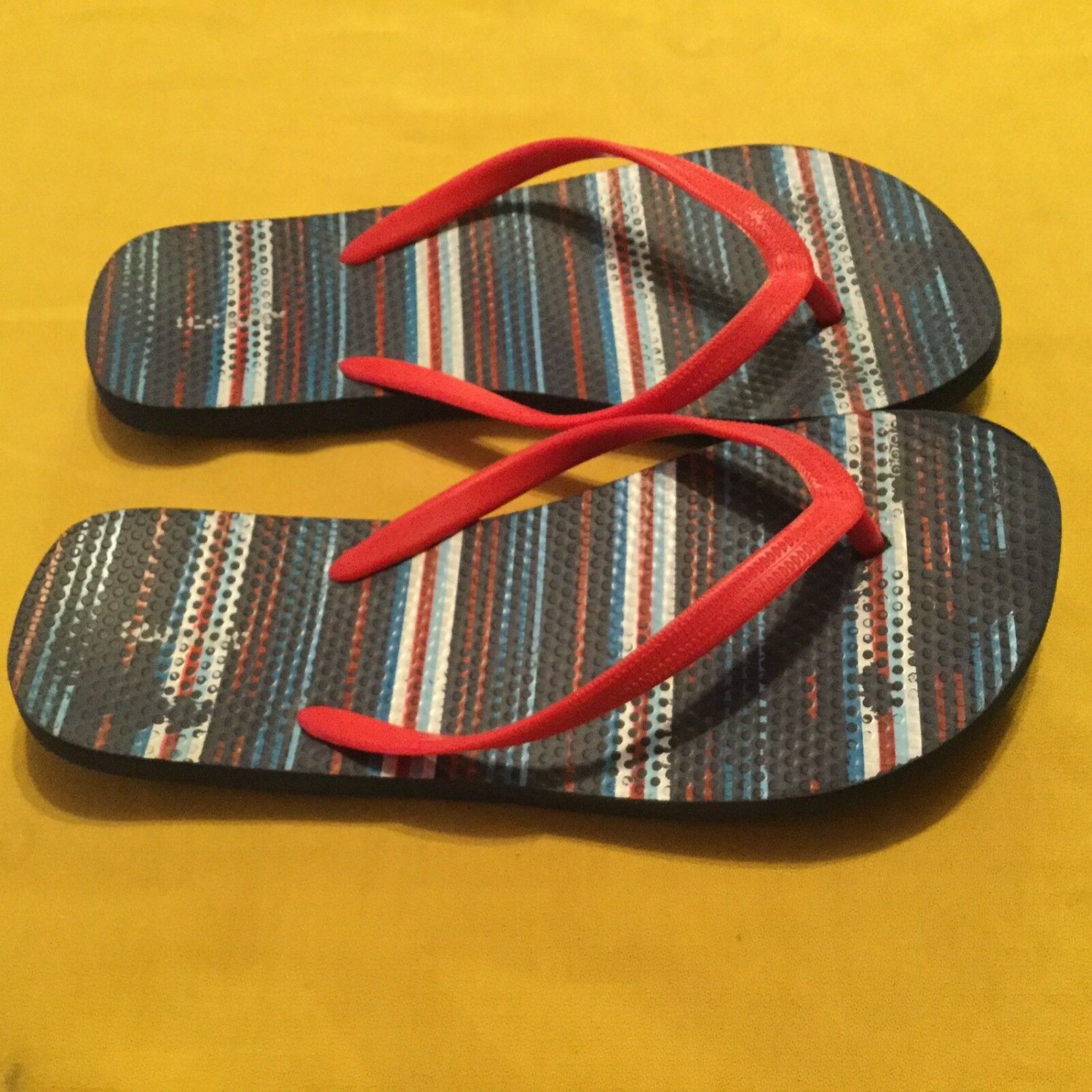 4th of July flip flops Old Navy thongs Size 7/8  shoes ladies summer beach