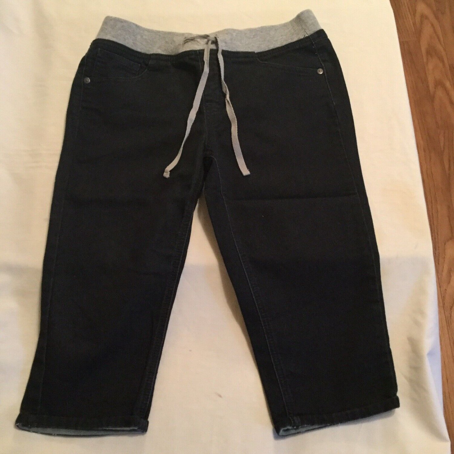 Size 12.5 Justice simply low pedal pants blue jean capri flat front cuff girls