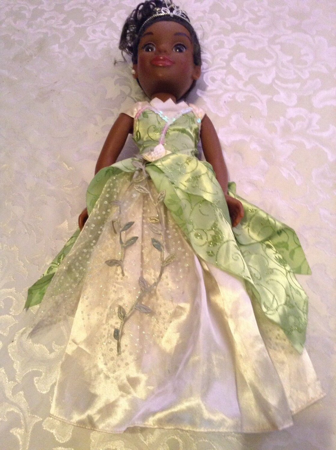 Mattel Disney Jakks Pacific 2010 Princess Tiana Doll Ethnic AA Doll 19 Inch