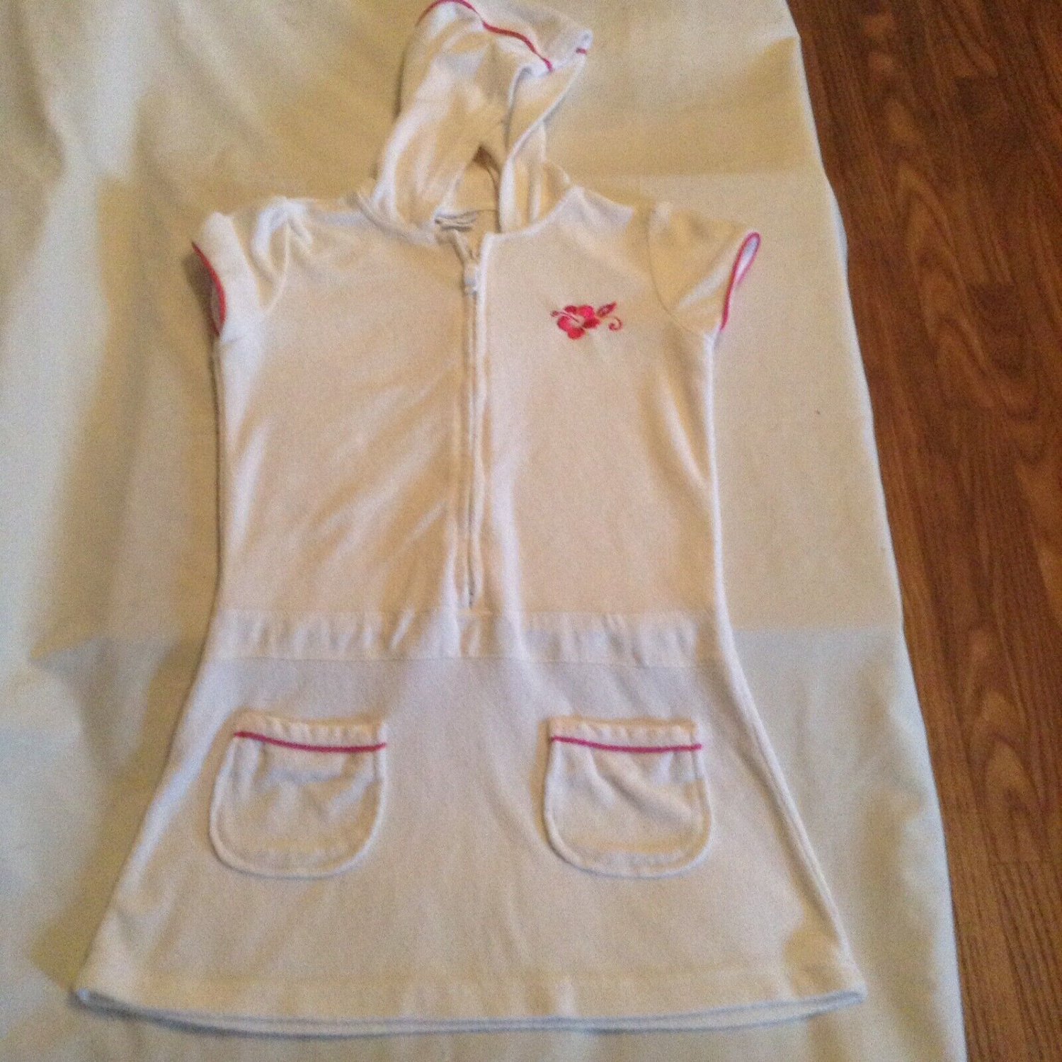 Size large Greendog swimsuit cover dress hoodie white terry cloth girls