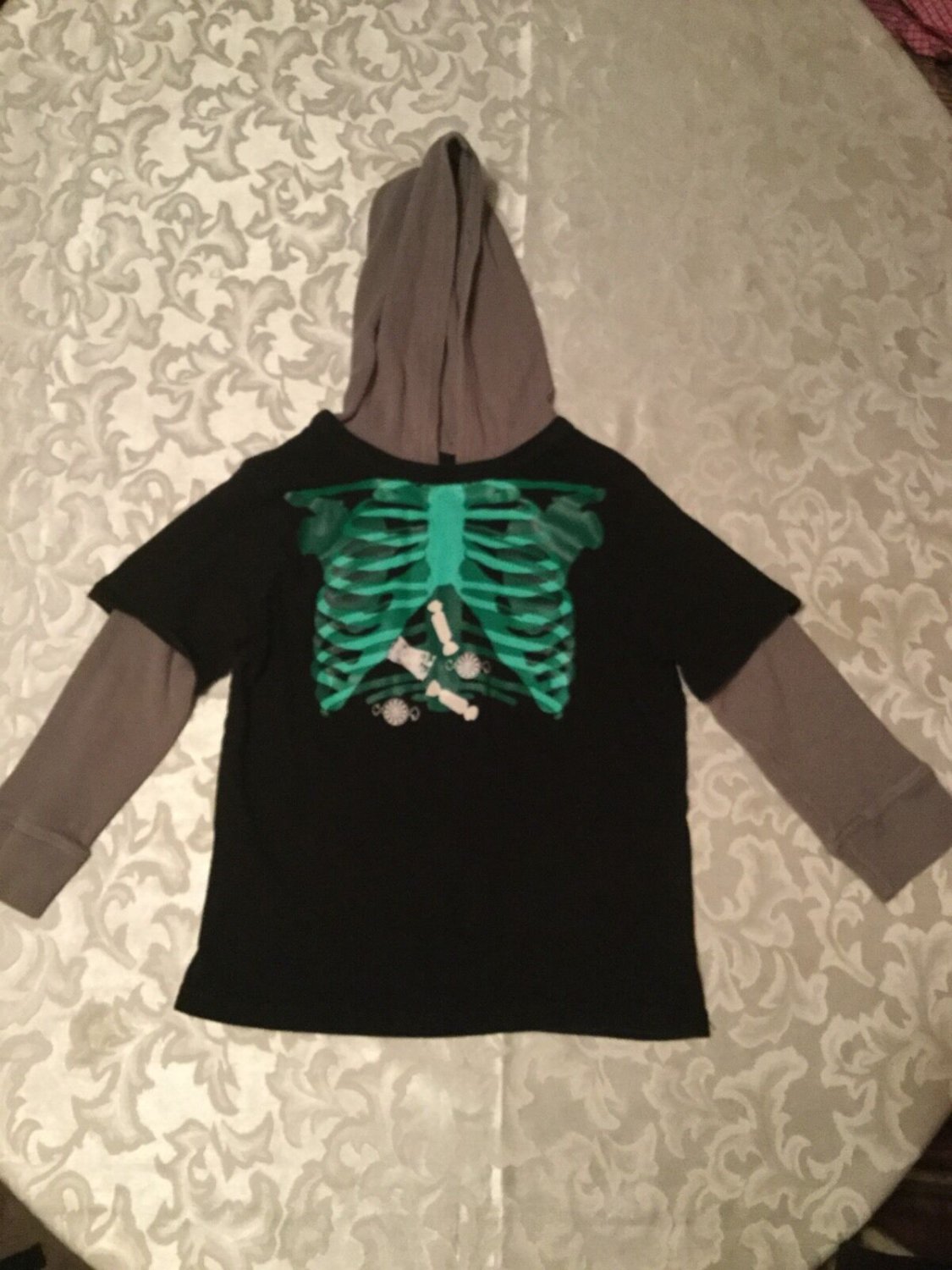 Halloween Size 4T Baby Gap sweater skeleton athletic sports hoodie black boys