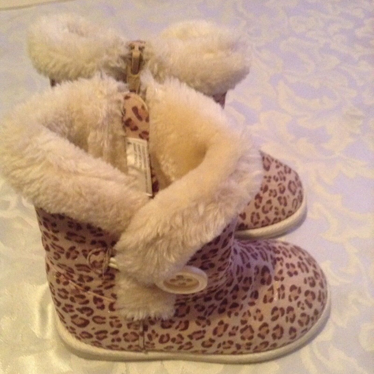 Size 9 Cherokee boots metallic animal print brown faux fur winter