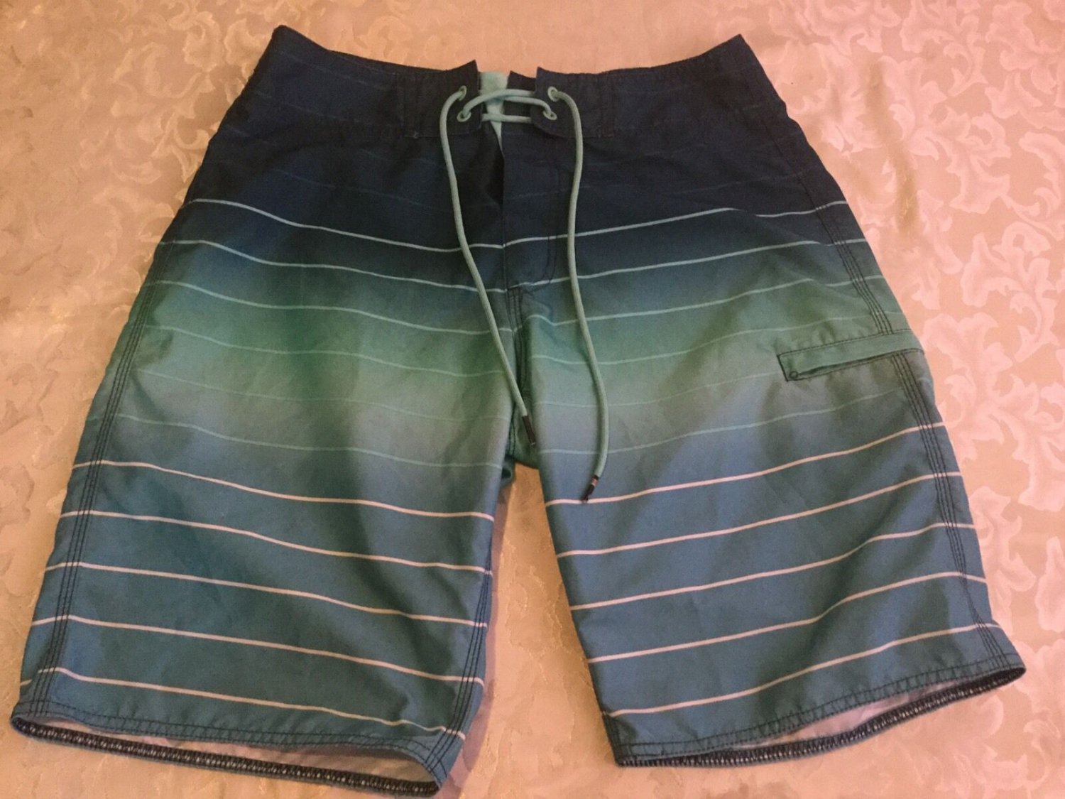 Size 30 Freeworld board shorts blue striped swimwear Mens