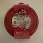 Betty Crocker storage containers easy seal 3.5 cups 2 sets total 5