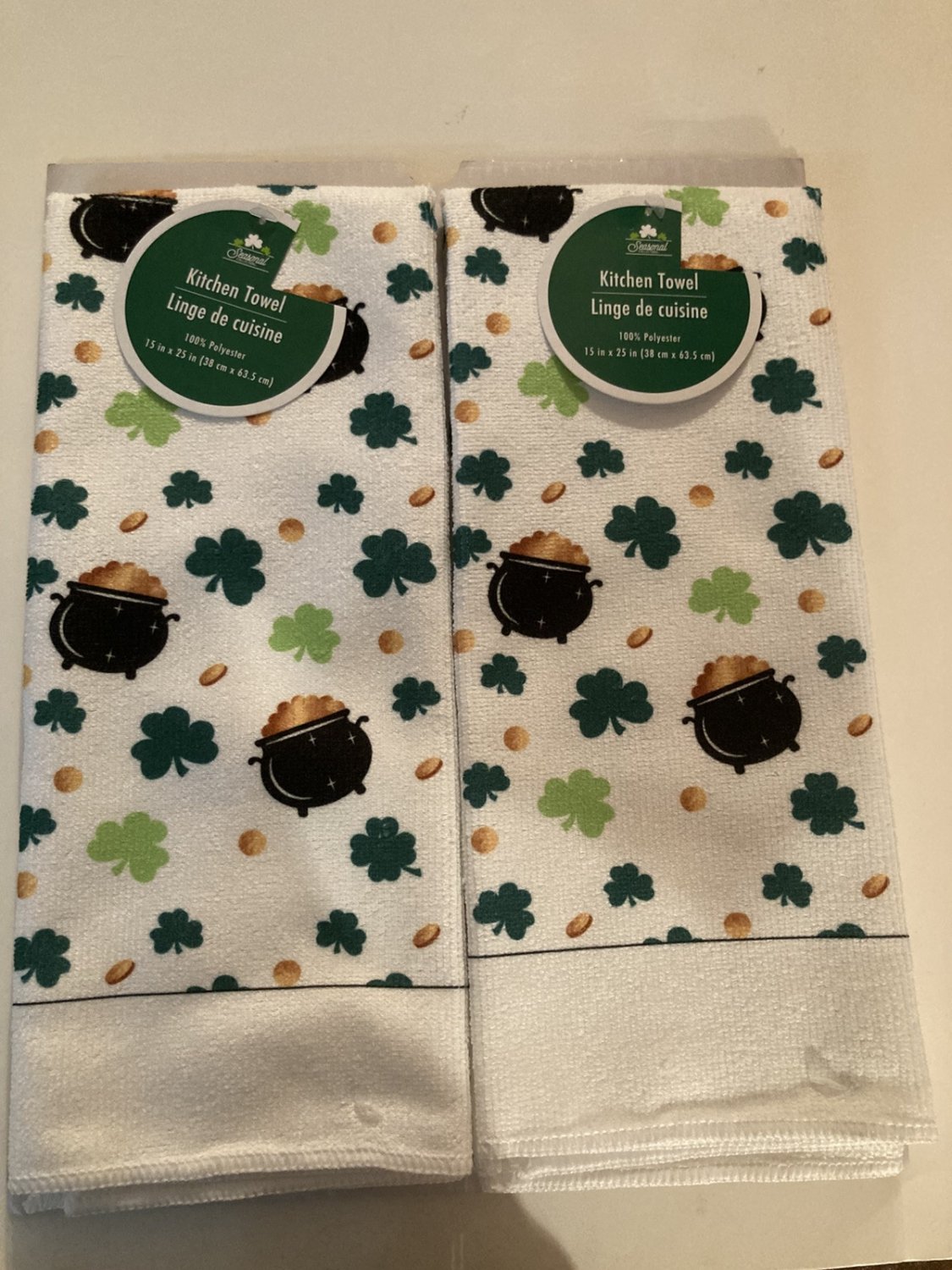 St Patricks Day floral towels shamrocks pot of gold 2 piece set green 15x25 in