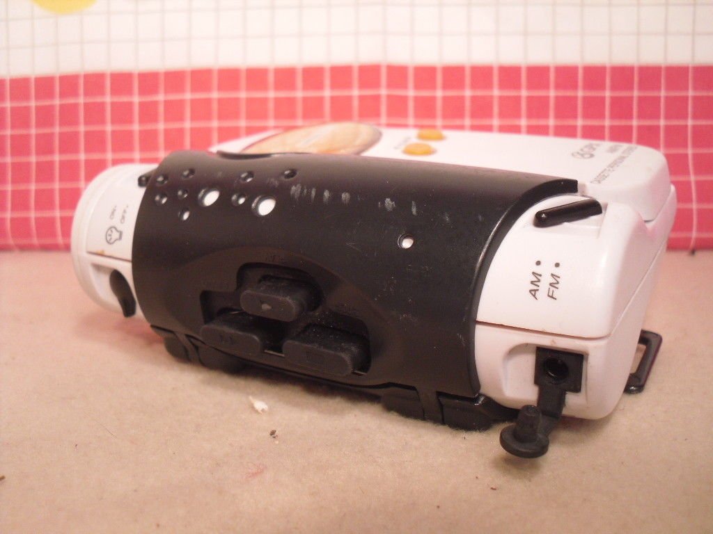 Vintage GPX Personal Stereo Radio/Cassette Tape Player WR3004SP