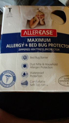 AllerEase Maximum Allergy and Bed Bug Protection Zippered Mattress. Twin size
