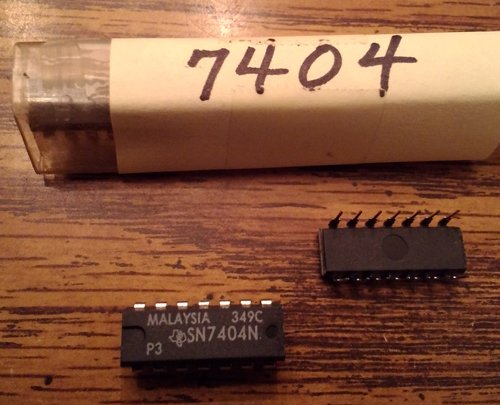 Lot of 24: Texas Instruments SN7404N