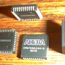 Lot of 9: Altera EPM7032LC44-2