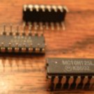 Lot of 24: Motorola MC10H125L