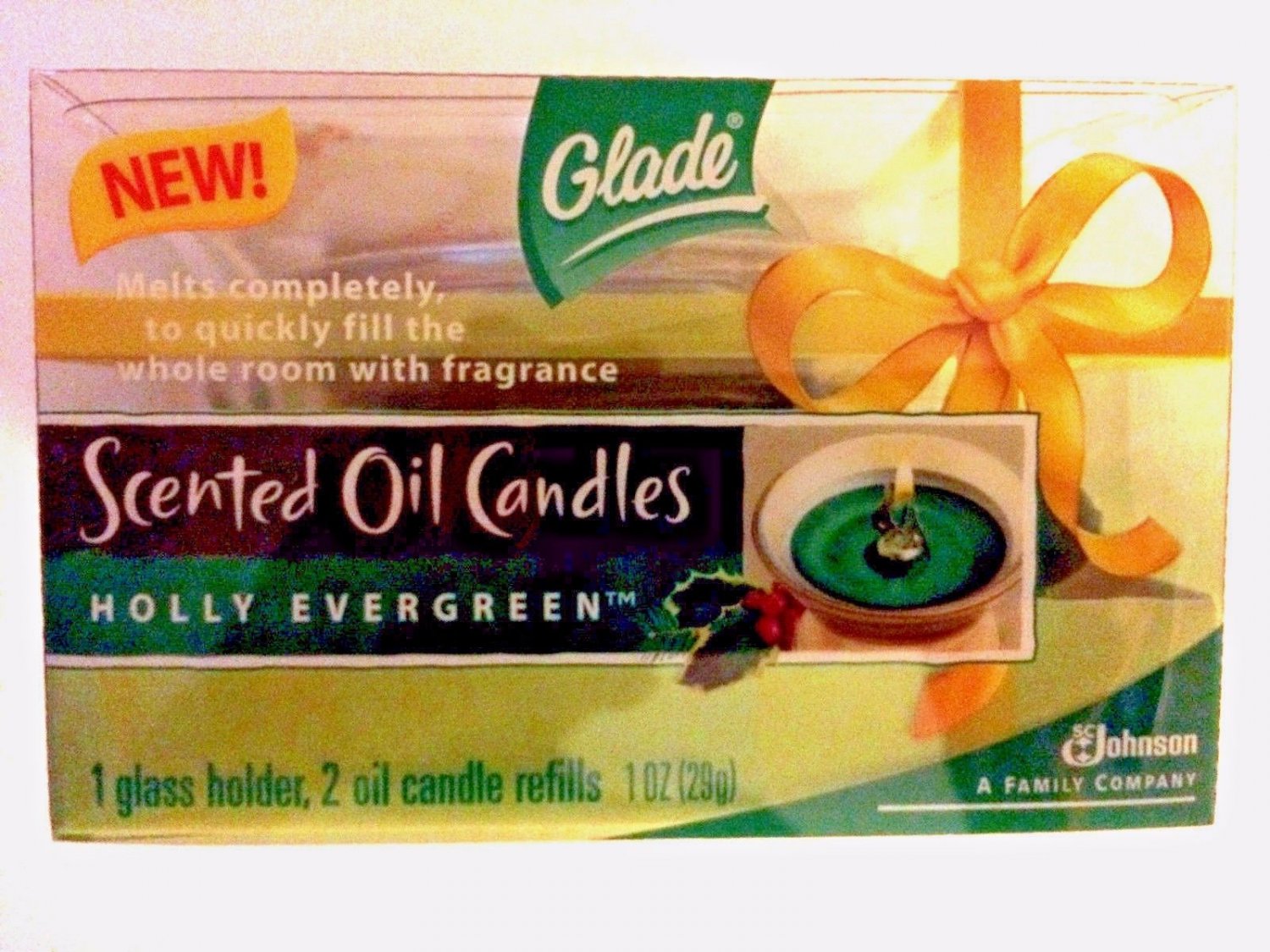 GLADE Scented Oil Candles HOLLY EVERGREEN 1 Glass Holder + 2 Candle Refills