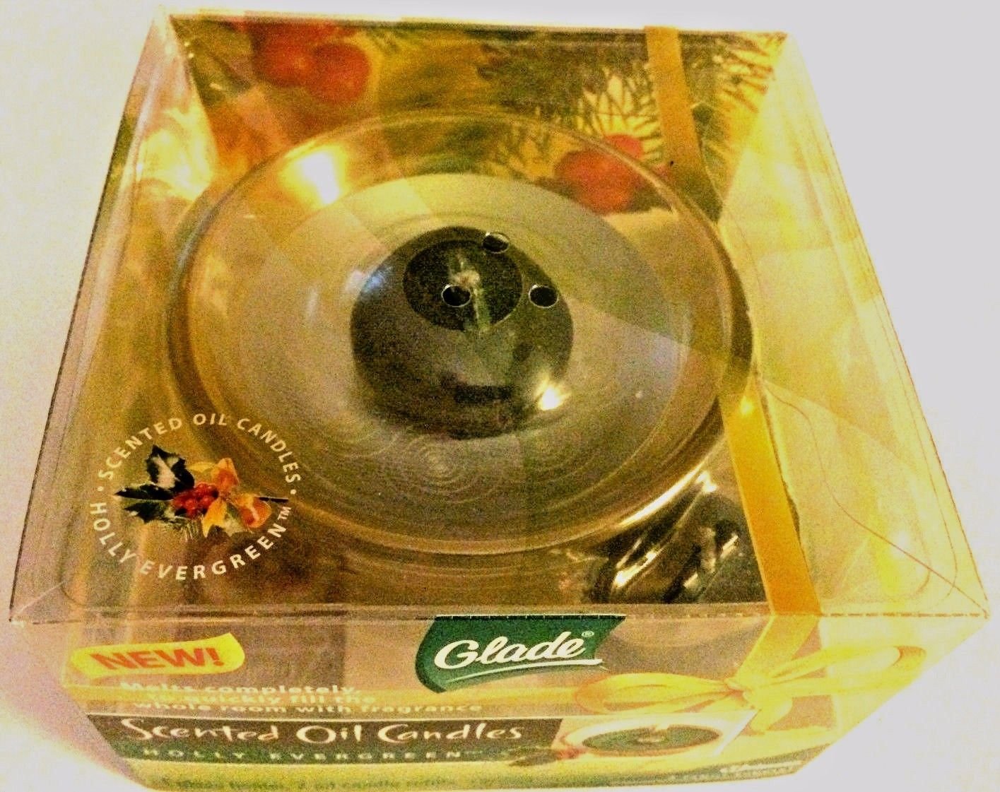 GLADE Scented Oil Candles HOLLY EVERGREEN 1 Glass Holder + 2 Candle Refills