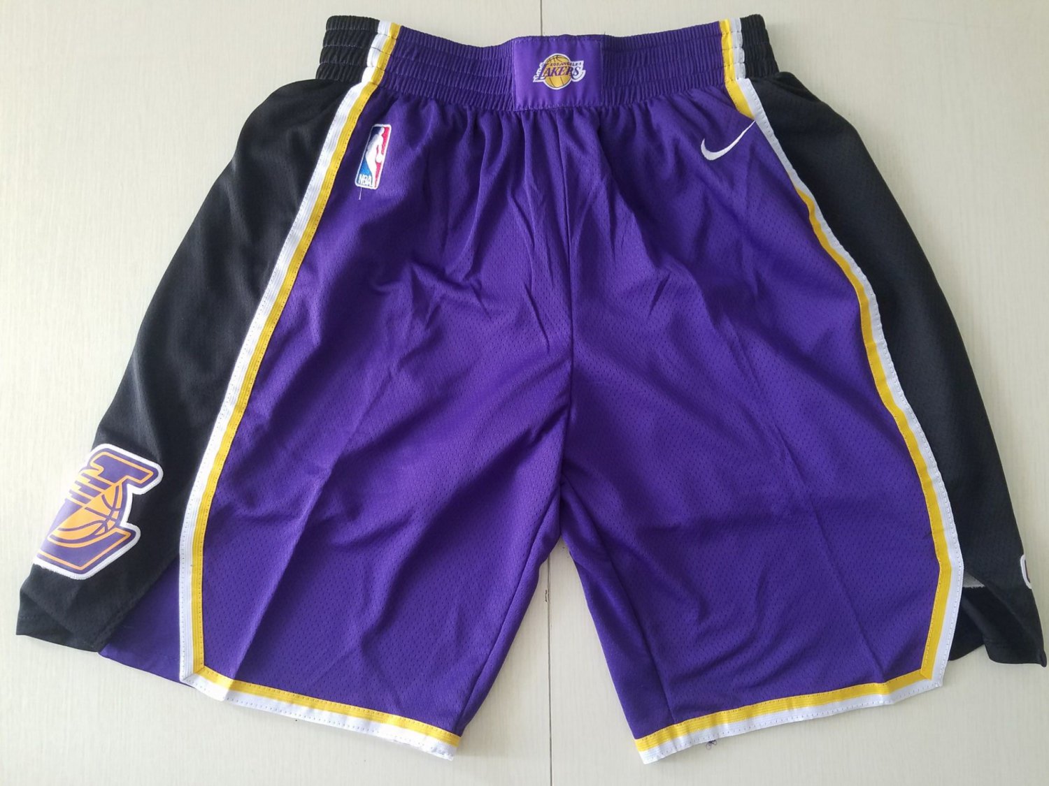 Men's Los Angeles Lakers Nike Icon Swingman Basketball Shorts Purple