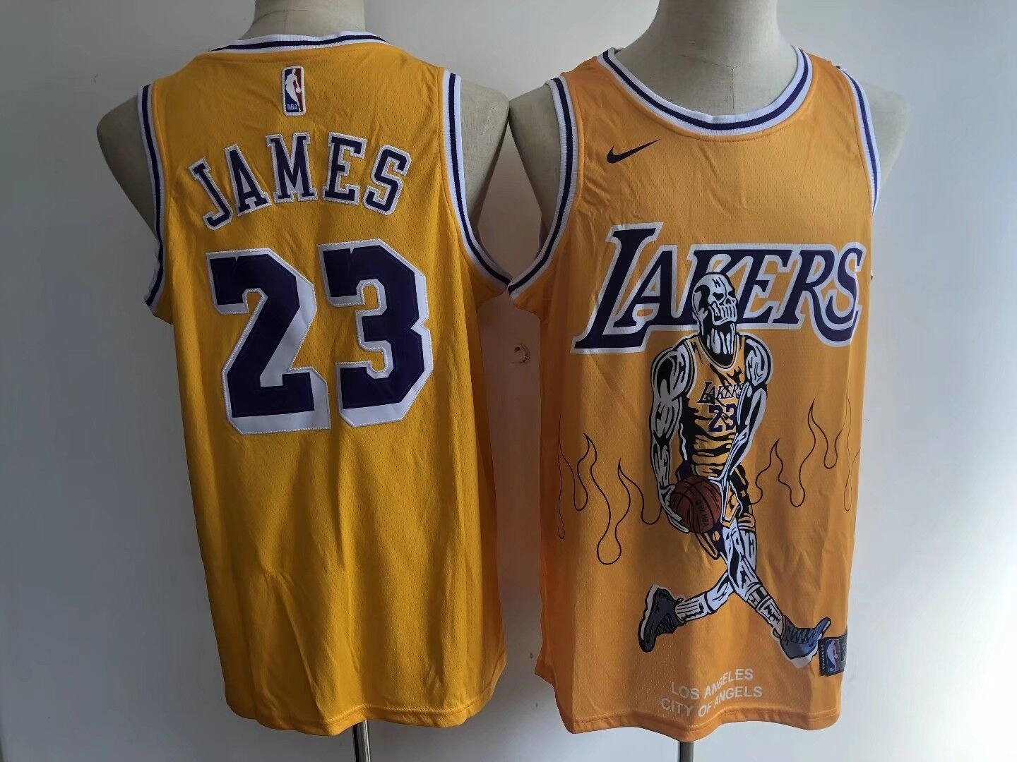 yellow lakers lebron jersey