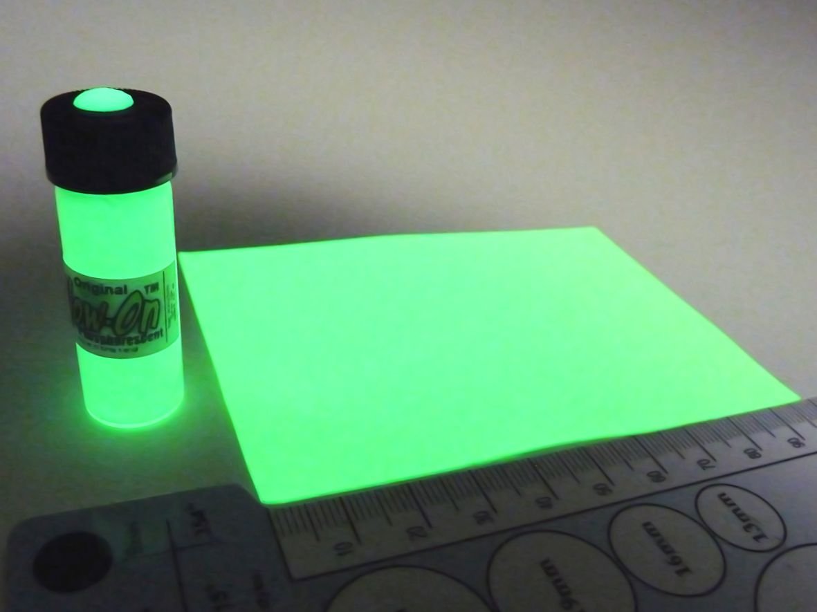GlowOn® ORIGINAL Super Glow Night Sights paint 4.6ml vial + 7x10cm Glow Film