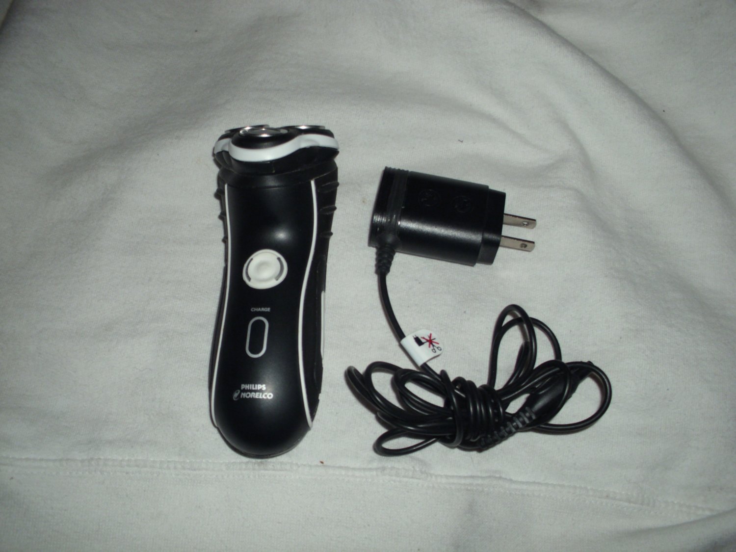 Philips Norelco Electric Shaver 7310XL