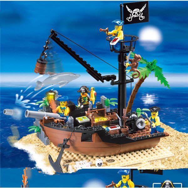 pirate ship figures