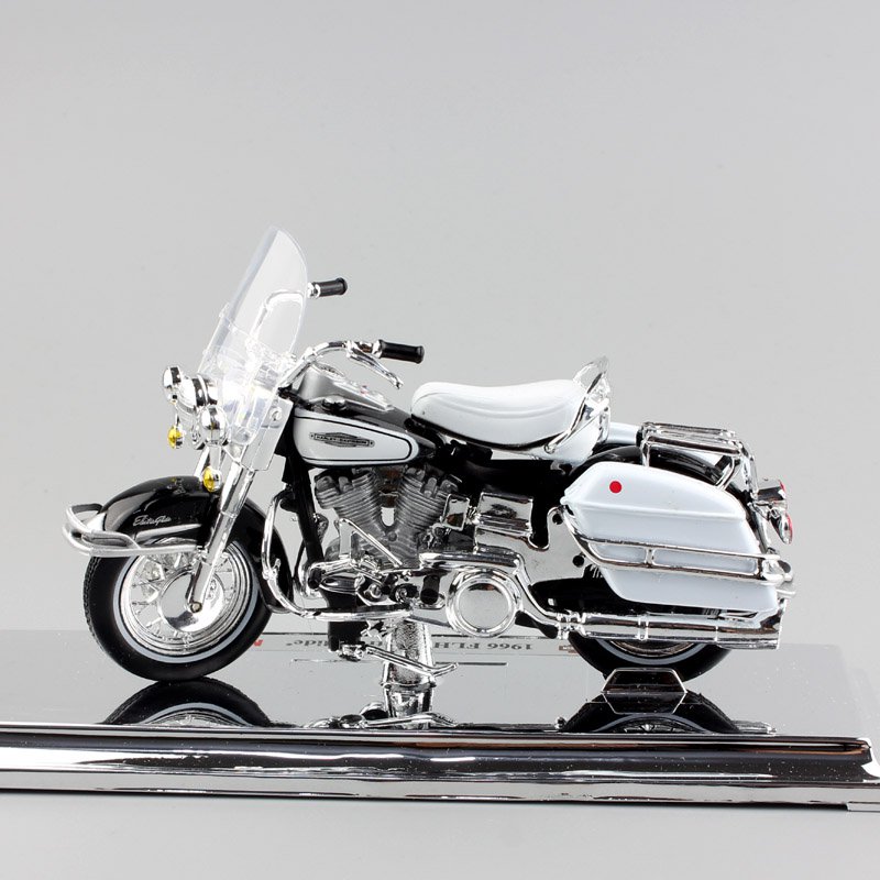 Harley 1966 FLH Electra Glide 1:18 Die Cast Metal Motorcycle Model