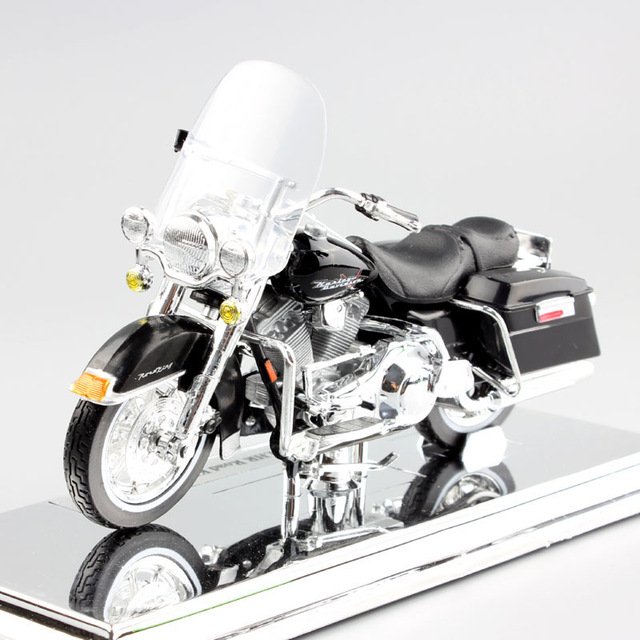 Harley 1999 FLHR Road King 1:18 Die Cast Metal Motorcycle Model