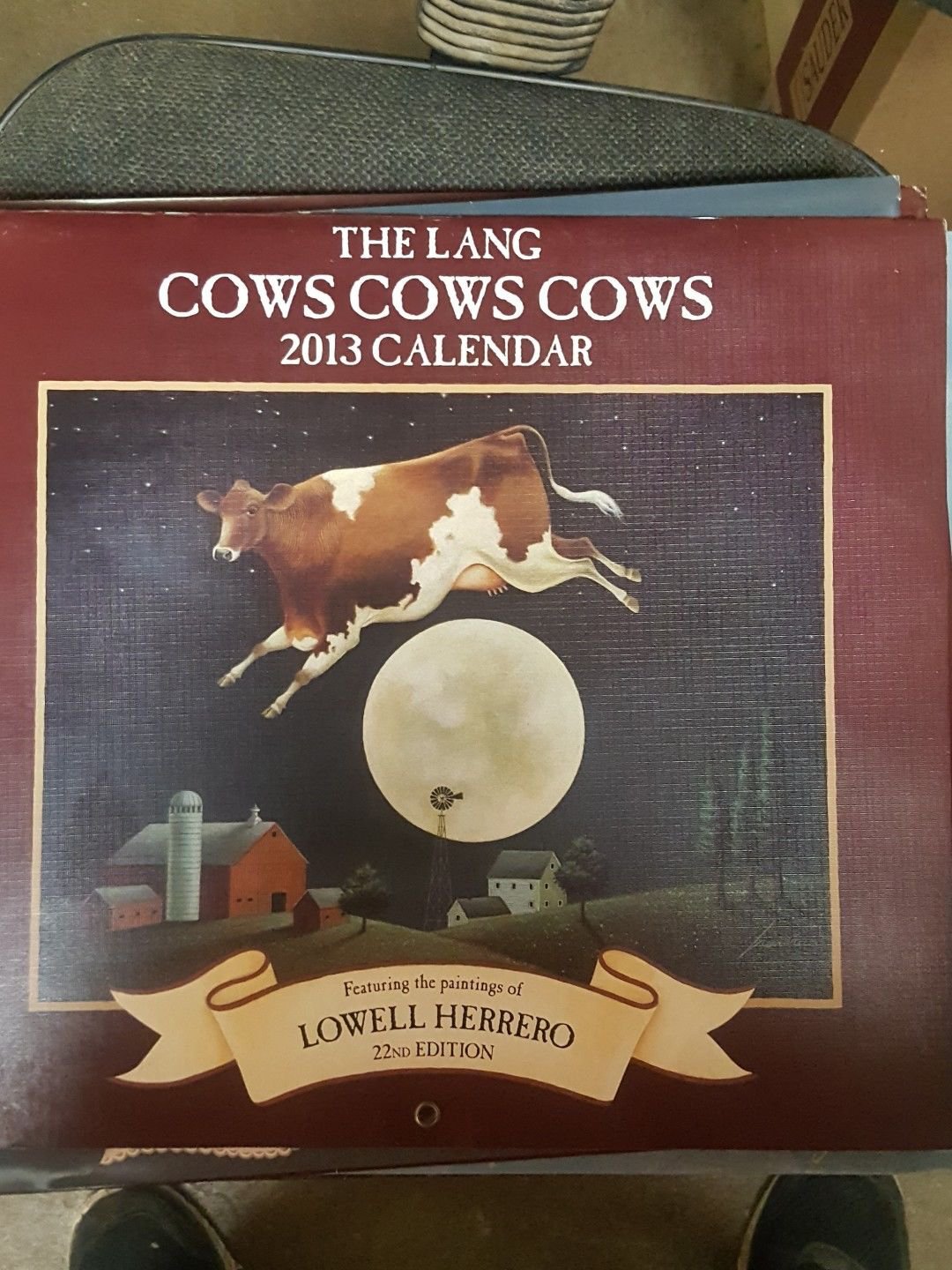 LANG LOWELL HERRERO ARTWORK 2013 COWS COWS COWS FULL SIZE CALENDAR Excellent