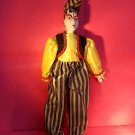 COLLECTIBLE-VENETIAN CLOWN-MASQUERADE DOLL-PORCELAIN FACE HANDS-FEET-LG HAT