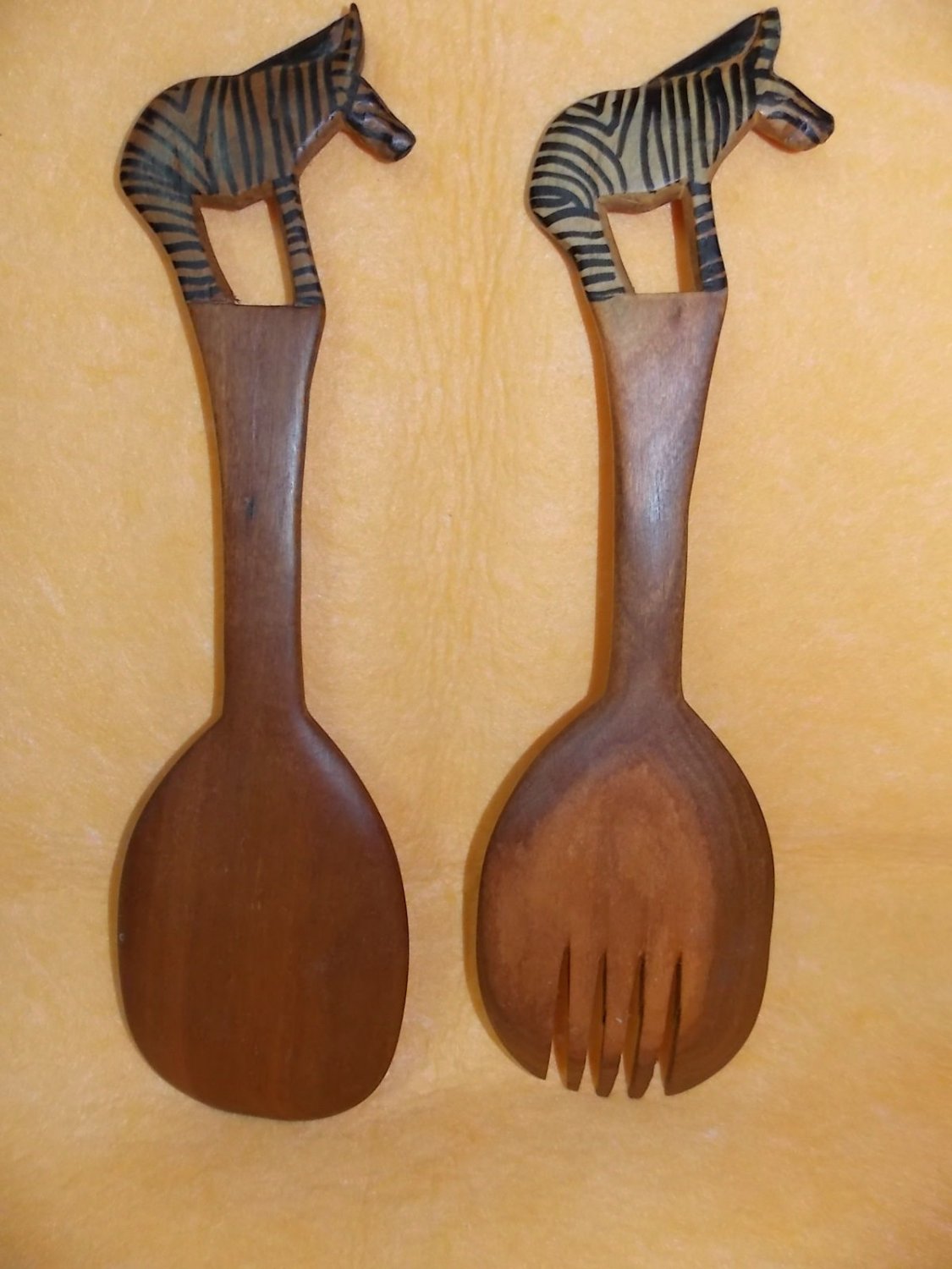 SALAD SERVERS-SPOON & FORK SET- AFRICAN -WOOD -HAND CARVED -ZEBRA ...