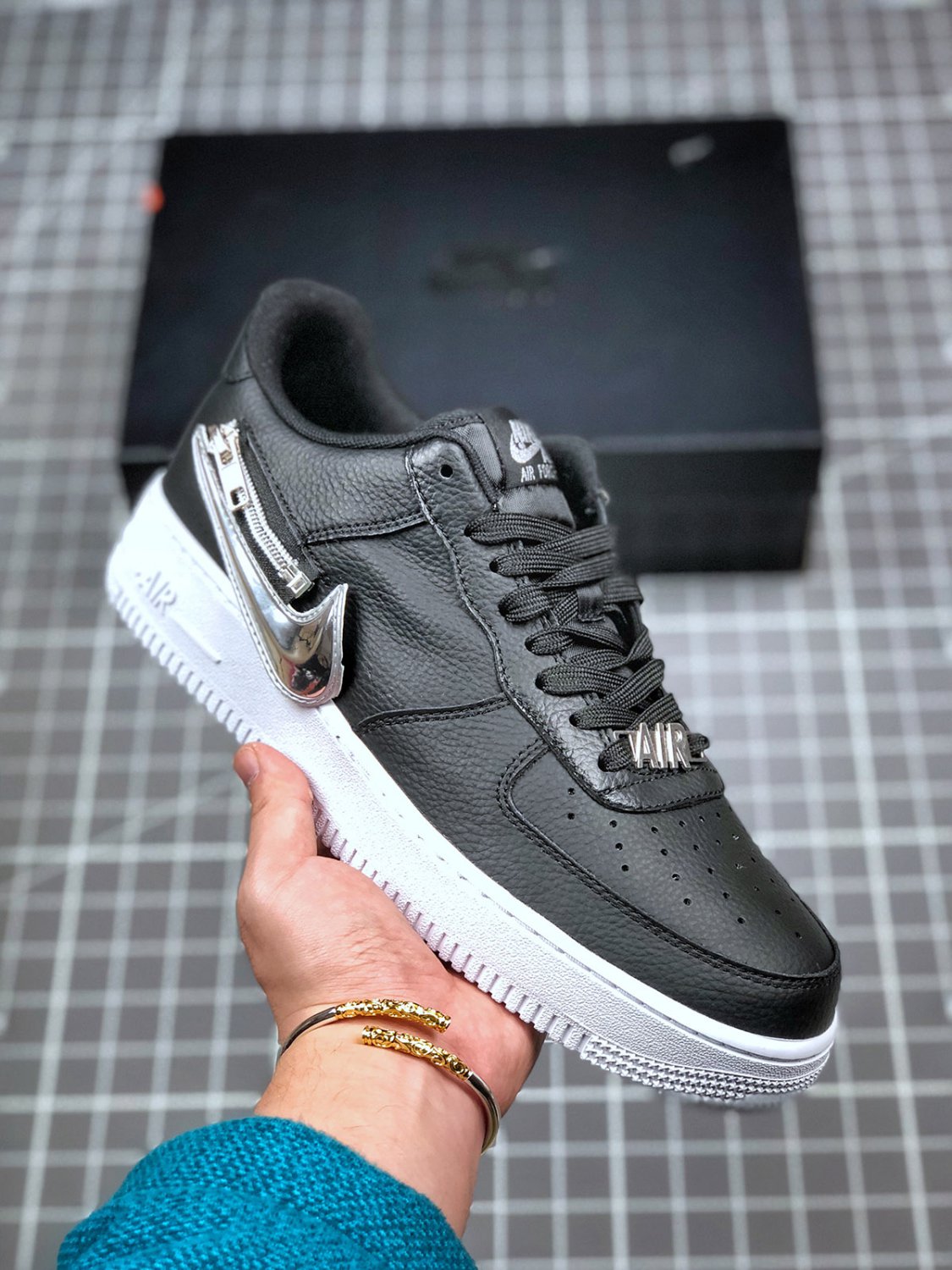 black air force 1 with zipper