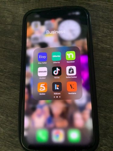 iPhone 13 Pro Max Desert Titanium - 1TB - Tik Tok Installed