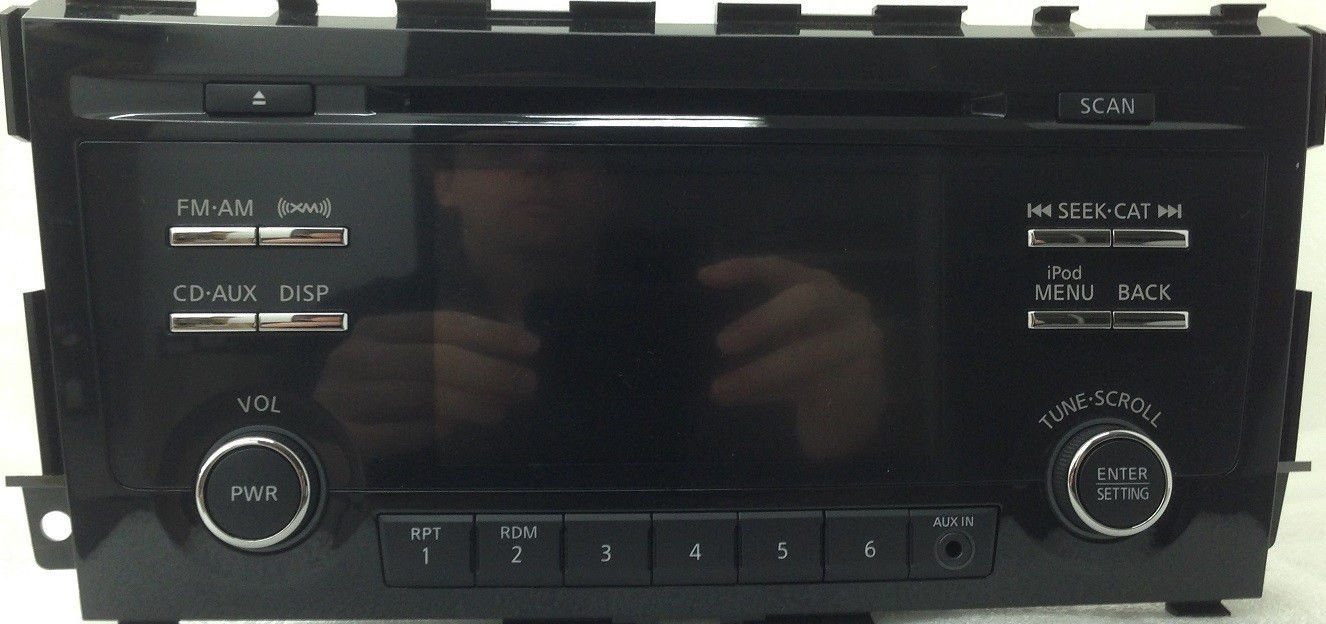 Altima CD XM iPod ready radio +front aux. OEM factory original stereo