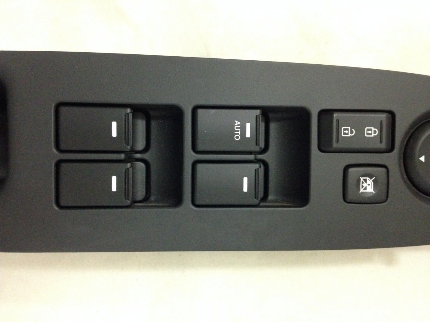 OEM driver power window door lock mirror switch for Sorento 1415. Left