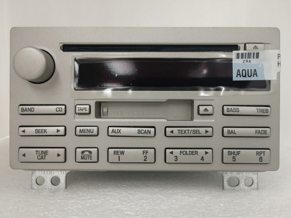 Lincoln Navigator 04-06 CD Cassette MP3 radio. OEM factory original stereo