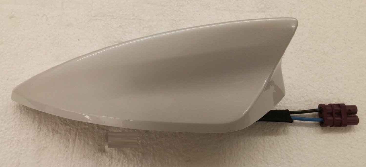 Chevy Malibu OEM shark-fin roof-top antenna, painted white. NEW factory original