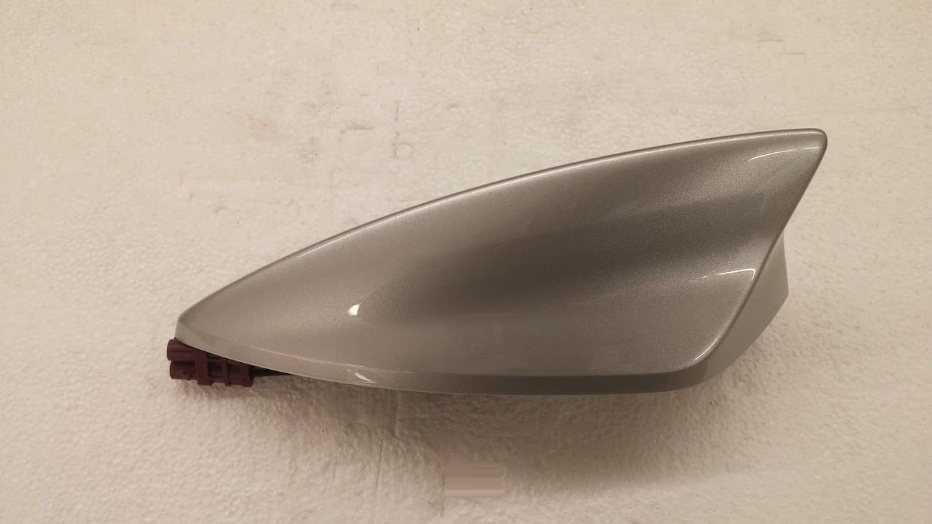 Chevy Malibu OEM shark-fin roof-top antenna painted silver. NEW factory original