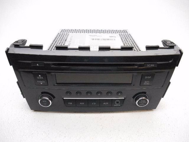 CD MP3 radio with Aux Input. NEW factory stereo for Nissan Altima 2013-2015