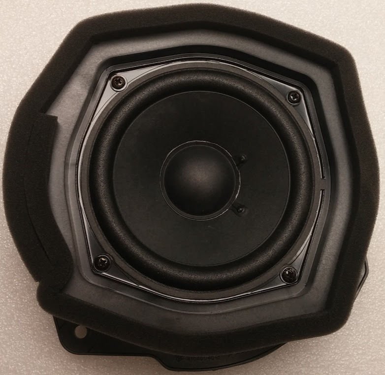 Cadillac DTS front door speaker. 2006-11 stereo system. Factory original NOS New