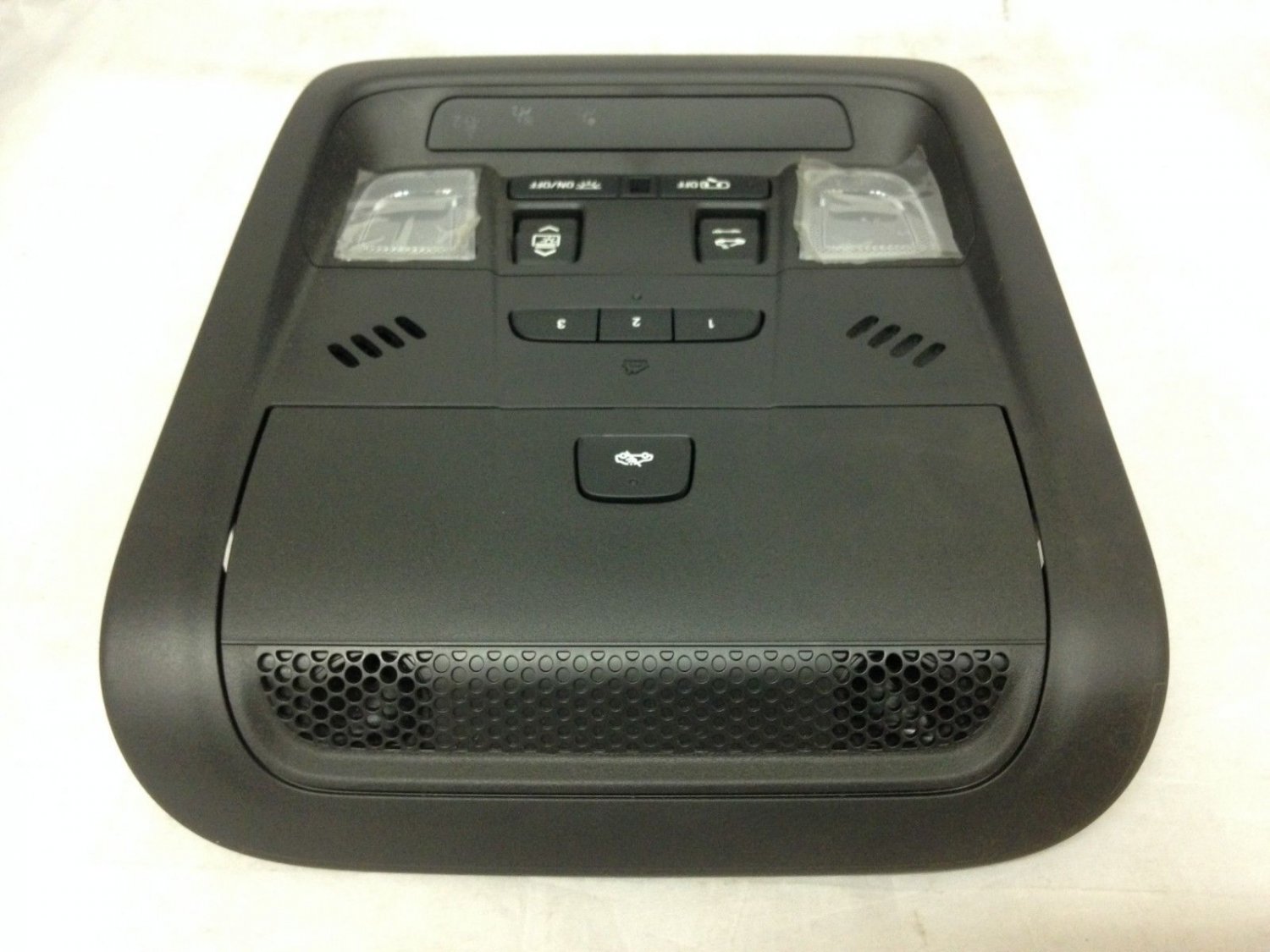 XT5 overhead console. HomeLink Garage Door Opener, Sunroof. Black