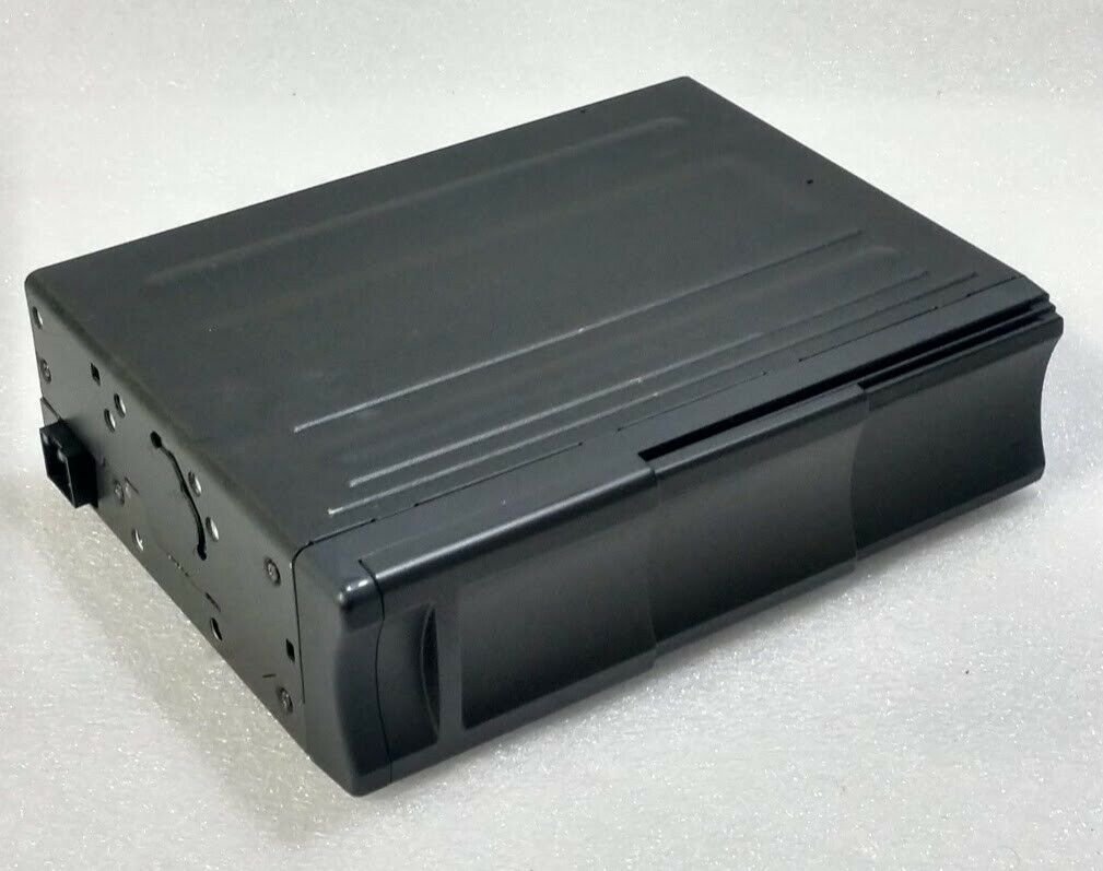 Lincoln CD6 remote CD Changer. OEM factory original. For some 1999-2002 Town Car