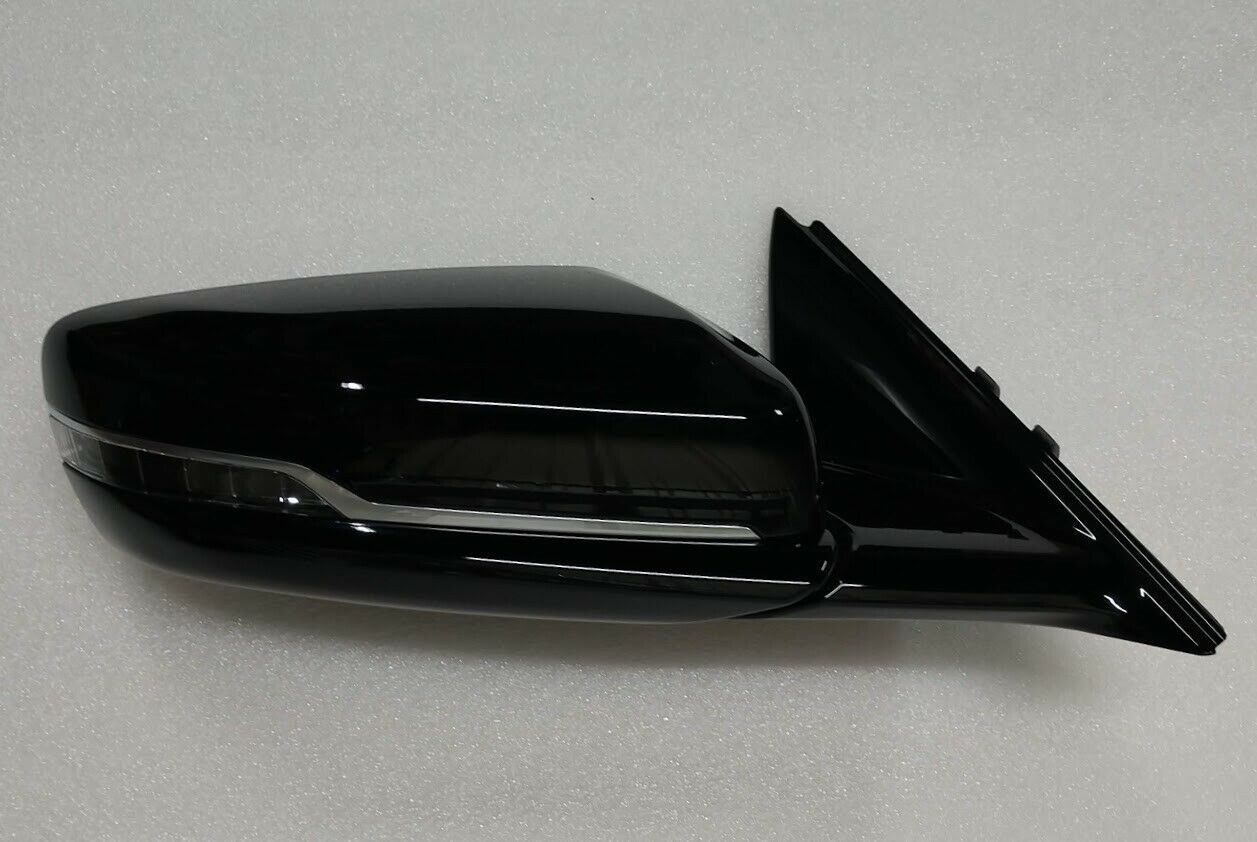 2016+ CT6 RH door mirror with black painted cover. Passenger side right outside