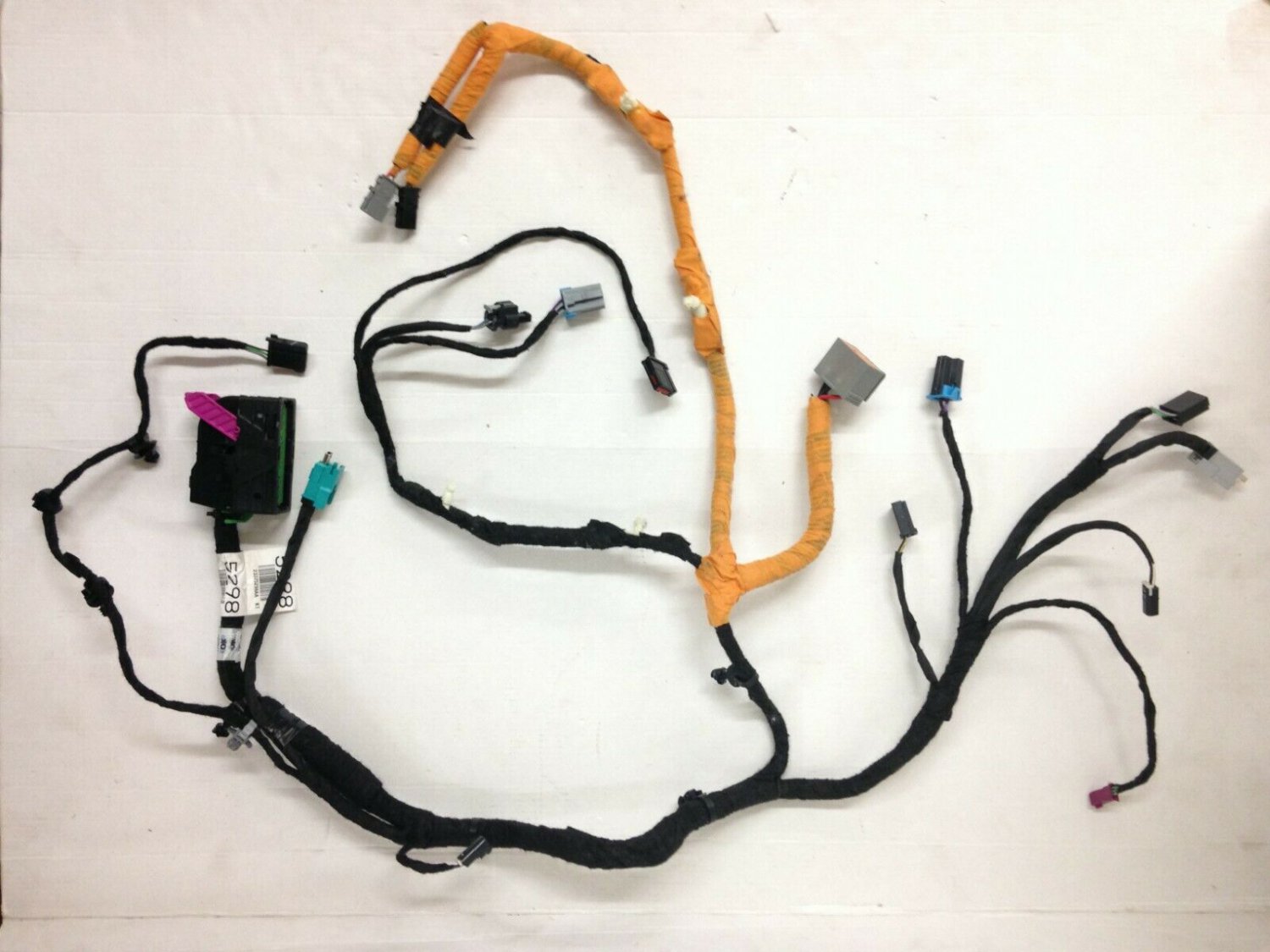 Cadillac XTS 2013-2018 OEM console wiring harness with all plugs intact. 5298